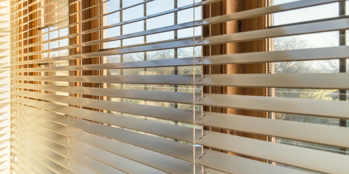 Sun protection blinds in a tiny house interior